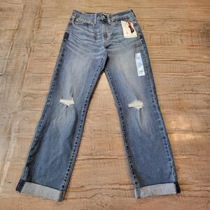 Signature By Levi Strauss NEW Women's 4 Mid-Rise Boyfriend Distressed Jeans